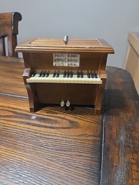 Midcentury Modern Unique Wooden Piano 6 piece Coaster Set